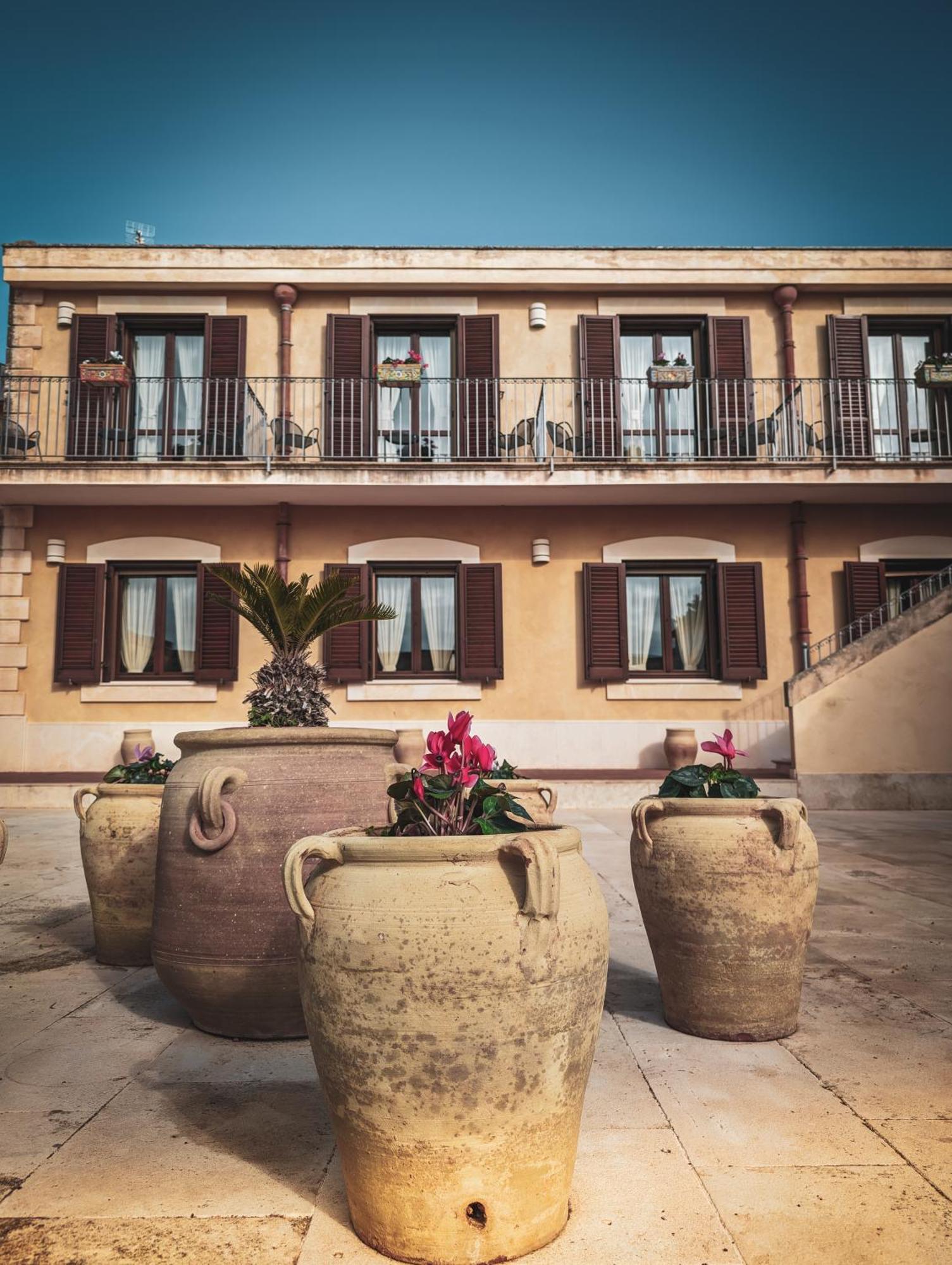 Hotel La Corte Del Sole Lido di Noto Dış mekan fotoğraf