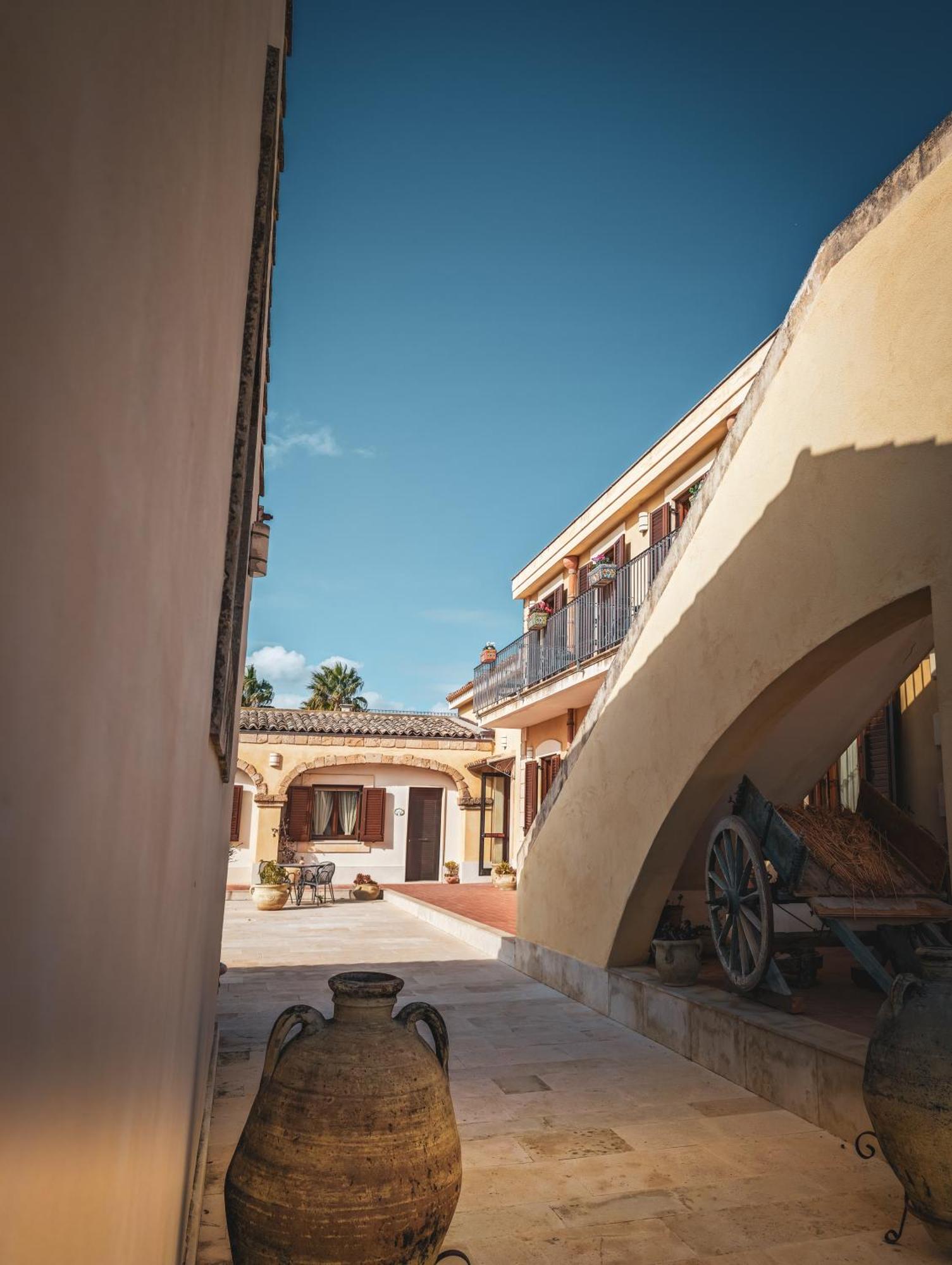 Hotel La Corte Del Sole Lido di Noto Dış mekan fotoğraf