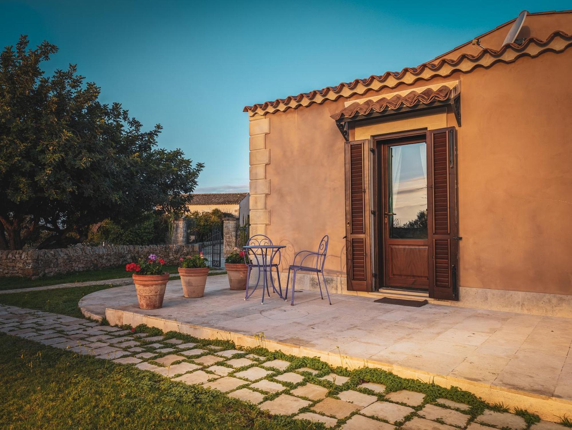 Hotel La Corte Del Sole Lido di Noto Dış mekan fotoğraf